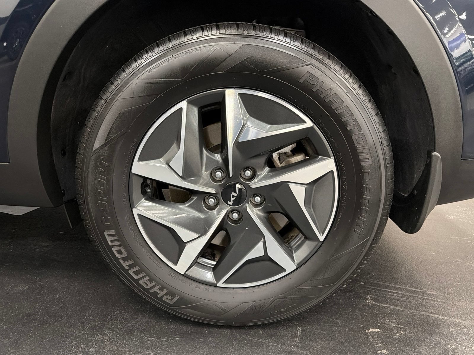 Used 2022 Kia Sorento S FWD image 17