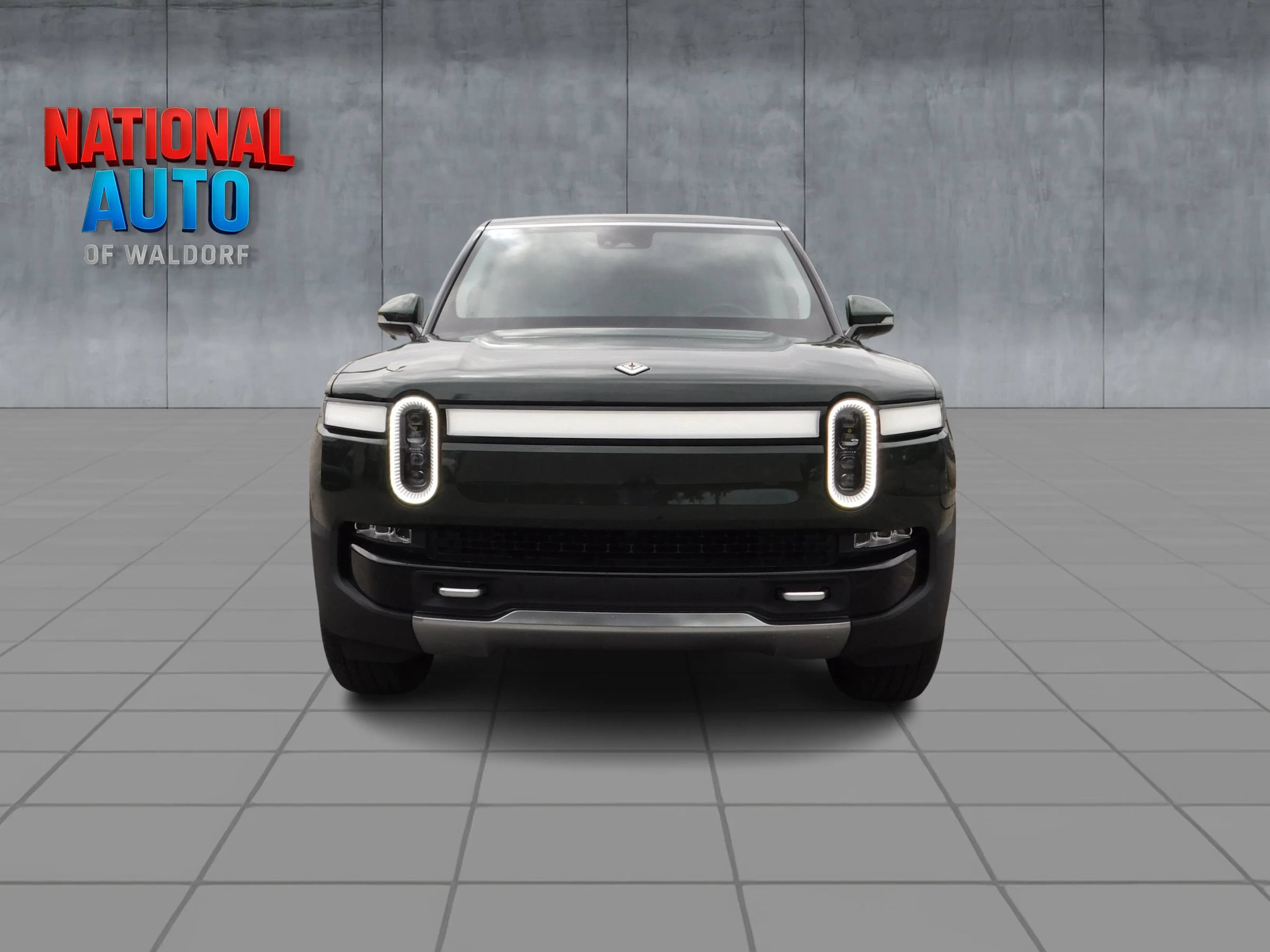 Used 2023 Rivian R1S Adventure Quad AWD/4WD image 3