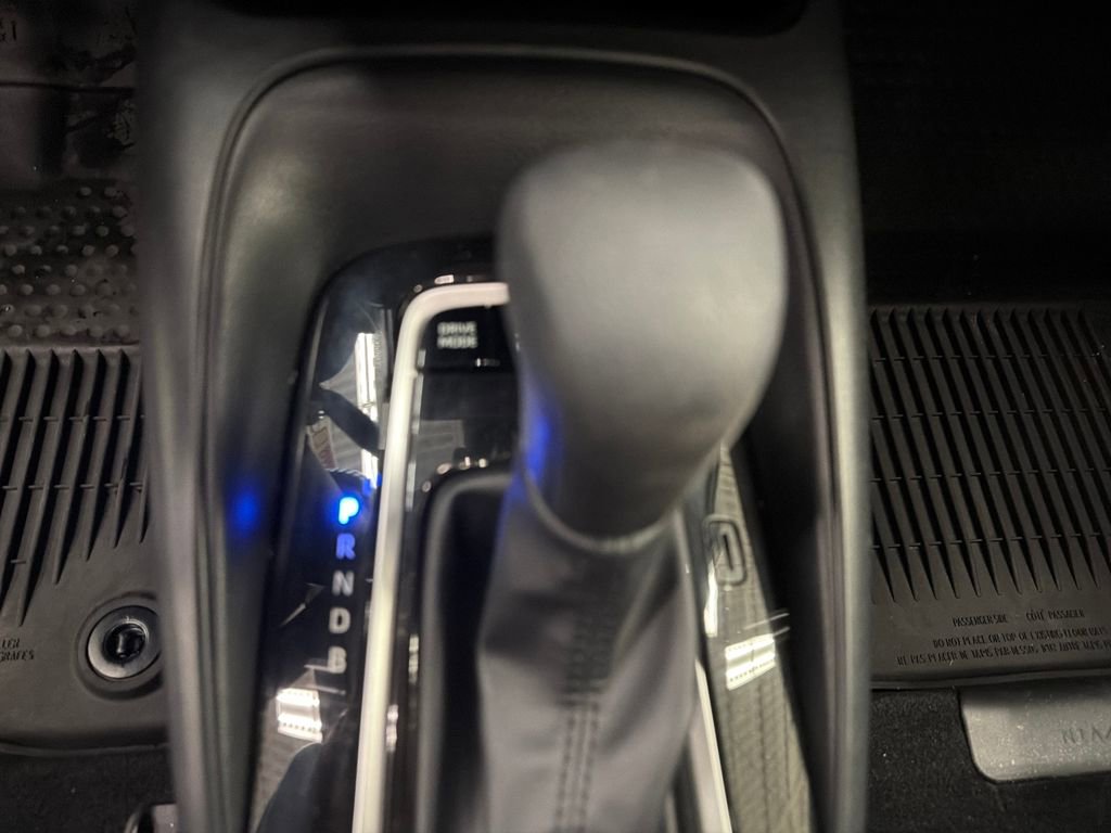 Certified 2024 Toyota Corolla LE image 24