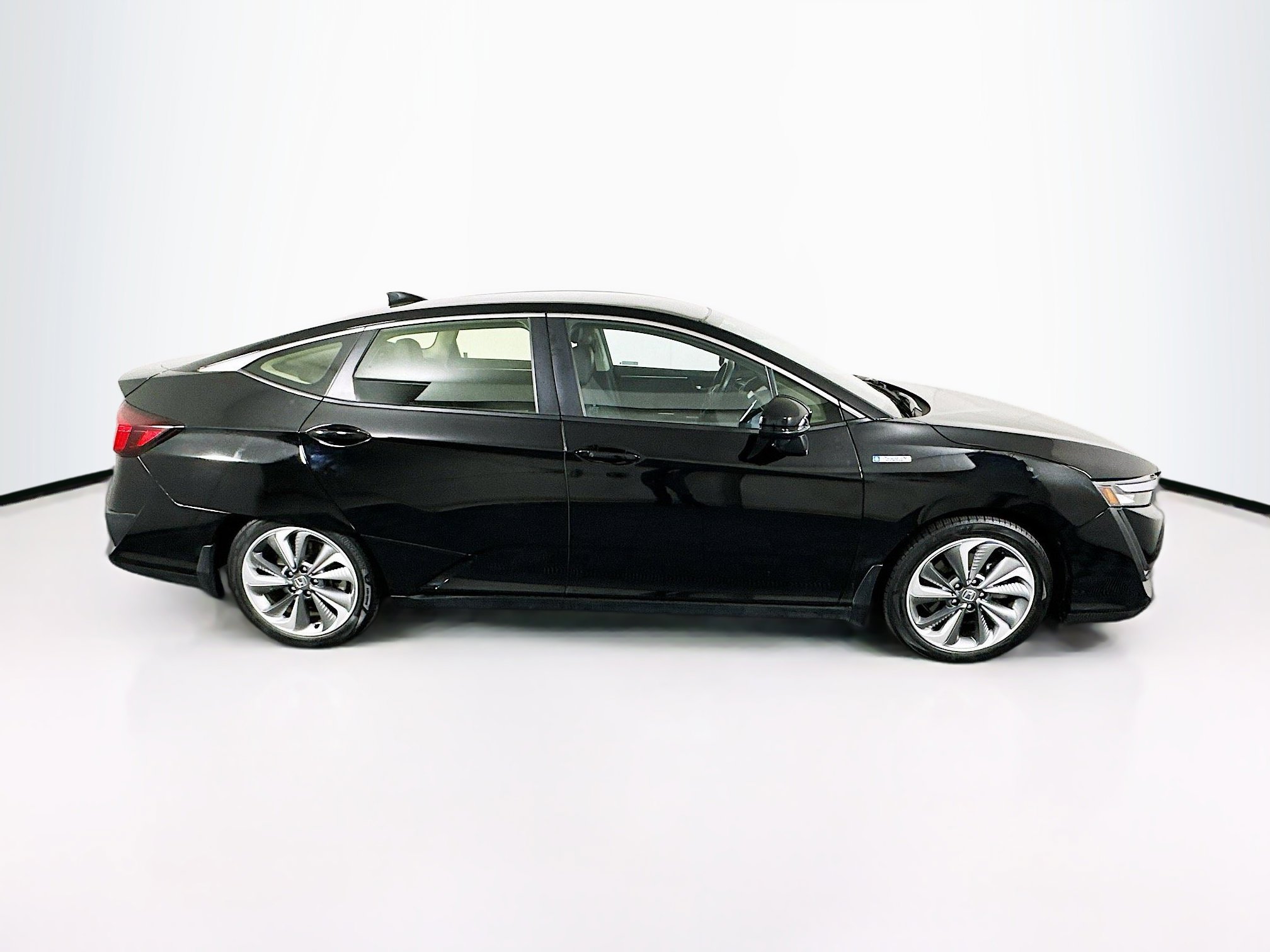 Used 2020 Honda Clarity Touring image 10