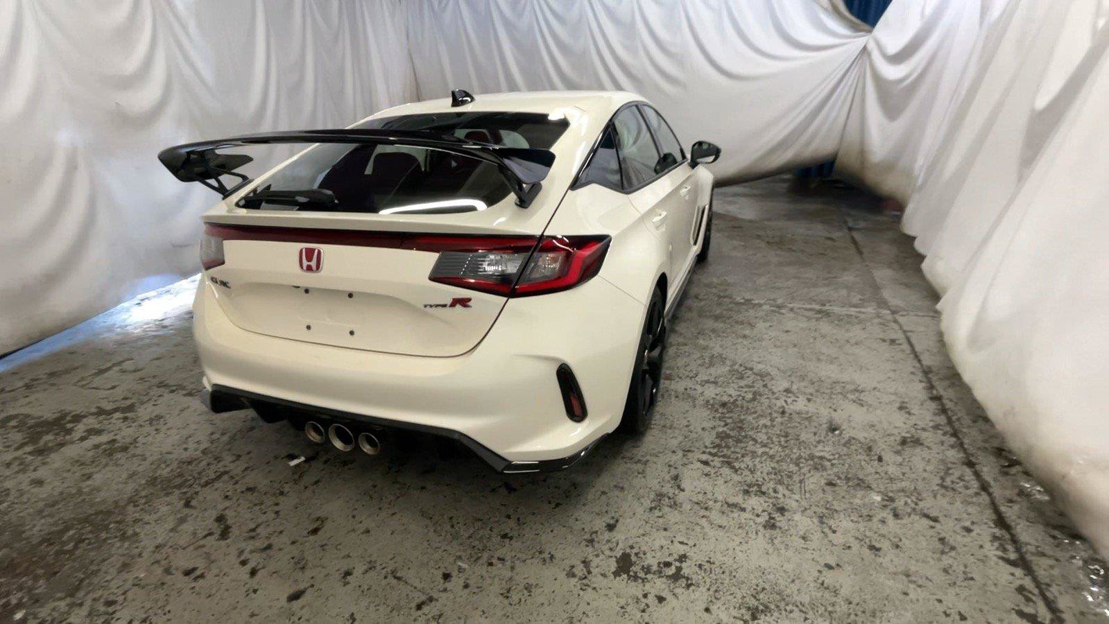 Used 2025 Honda Civic Type R image 7