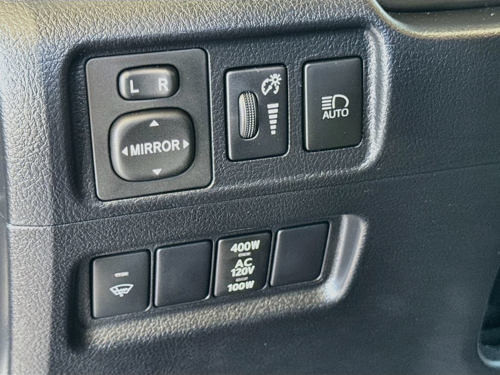 Used 2021 Toyota 4Runner SR5 Premium w/ Moonroof Package RWD image 9