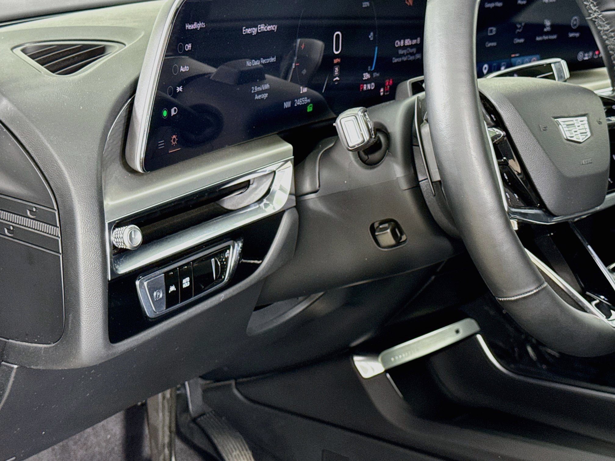 Used 2024 Cadillac Lyriq Sport RWD image 12