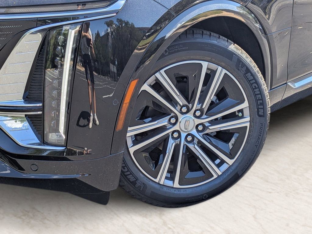 New 2026 Cadillac Lyriq Luxury w/ LPO, Floor Liner Package AWD/4WD image 2