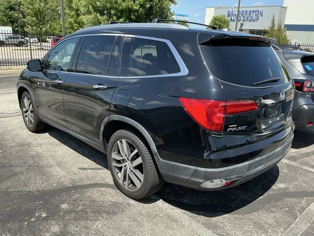 Used 2016 Honda Pilot Touring image 11