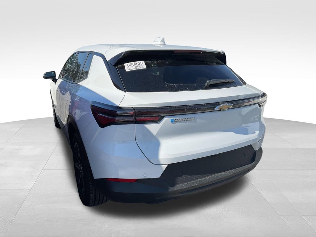 Used 2025 Chevrolet Equinox EV LT image 7