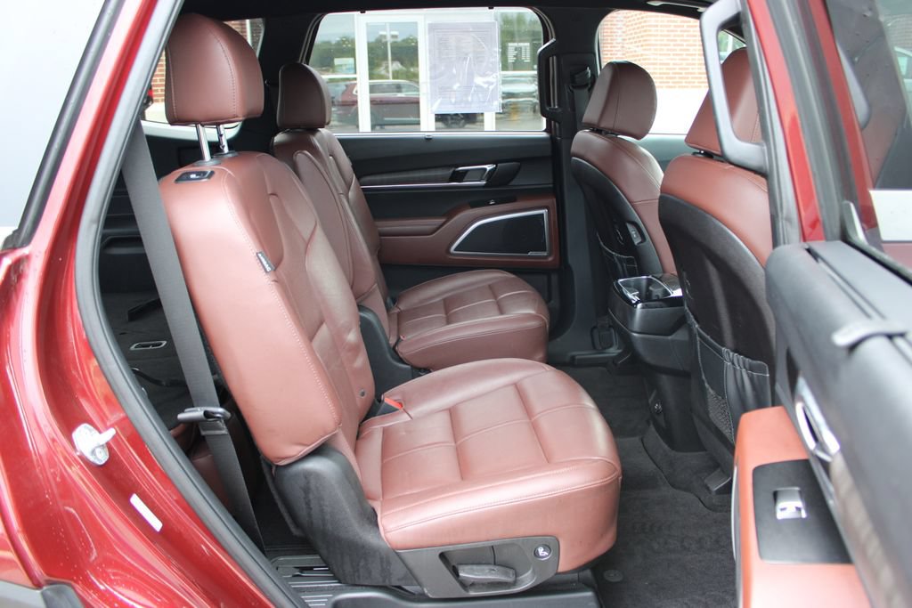 Used 2023 Kia Telluride EX w/ EX Captain's Chair Package AWD/4WD image 48