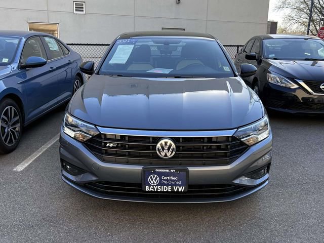 Certified 2021 Volkswagen Jetta R-Line w/ R-Line Cold Weather Package image 2