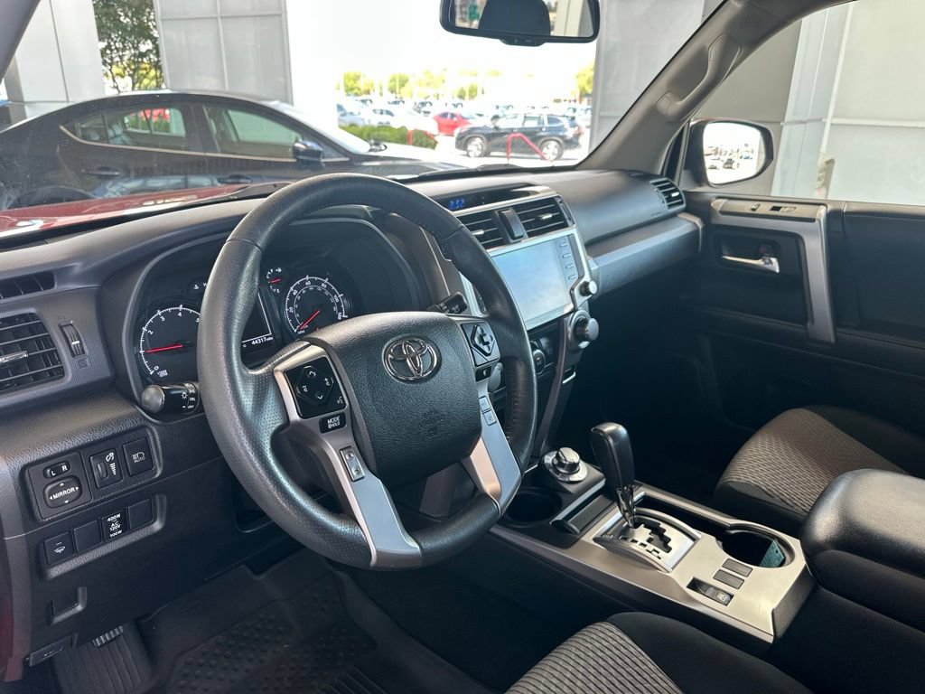 Used 2021 Toyota 4Runner SR5 AWD/4WD image 10