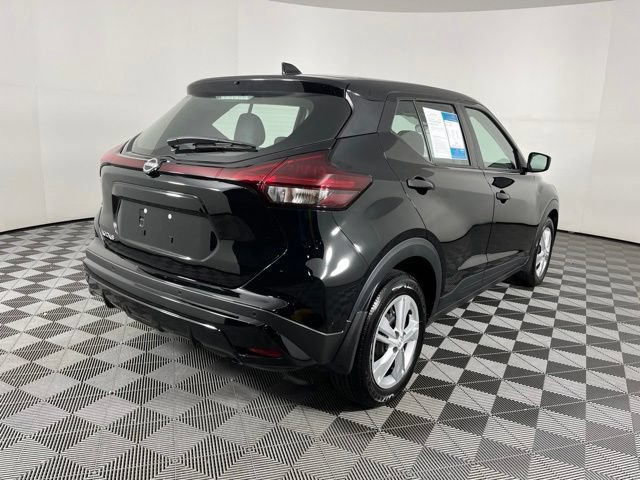 Certified 2025 Nissan Kicks Play S FWD image 11