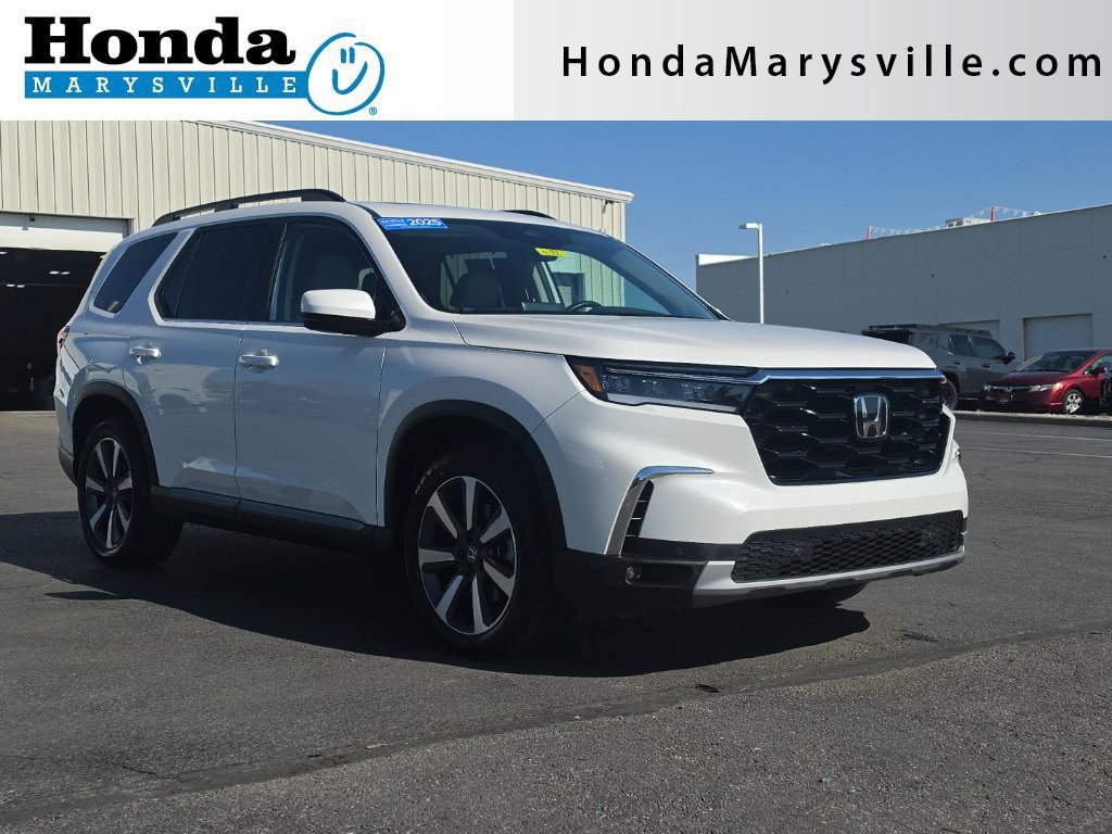 Certified 2025 Honda Pilot Touring