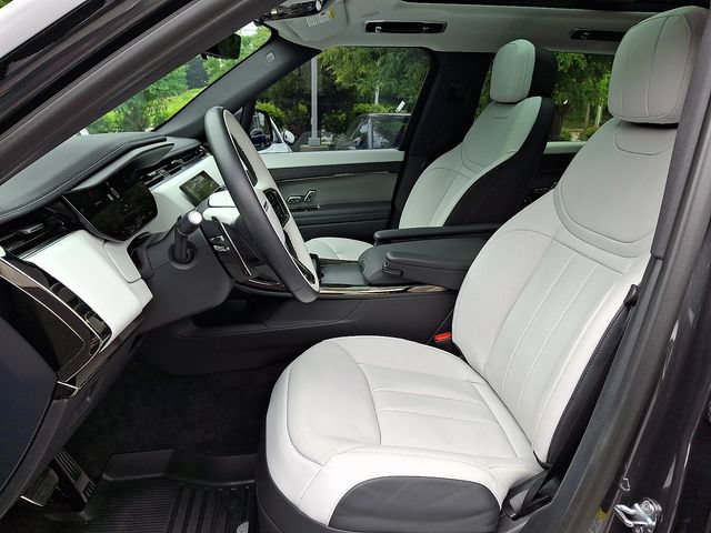 Used 2024 Land Rover Range Rover Sport Dynamic SE AWD/4WD image 13