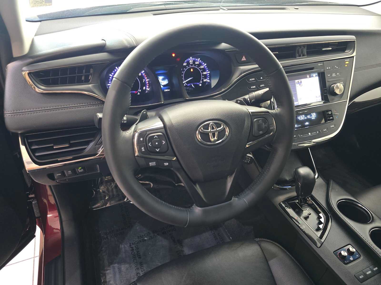 Used 2015 Toyota Avalon XLE Touring FWD image 2