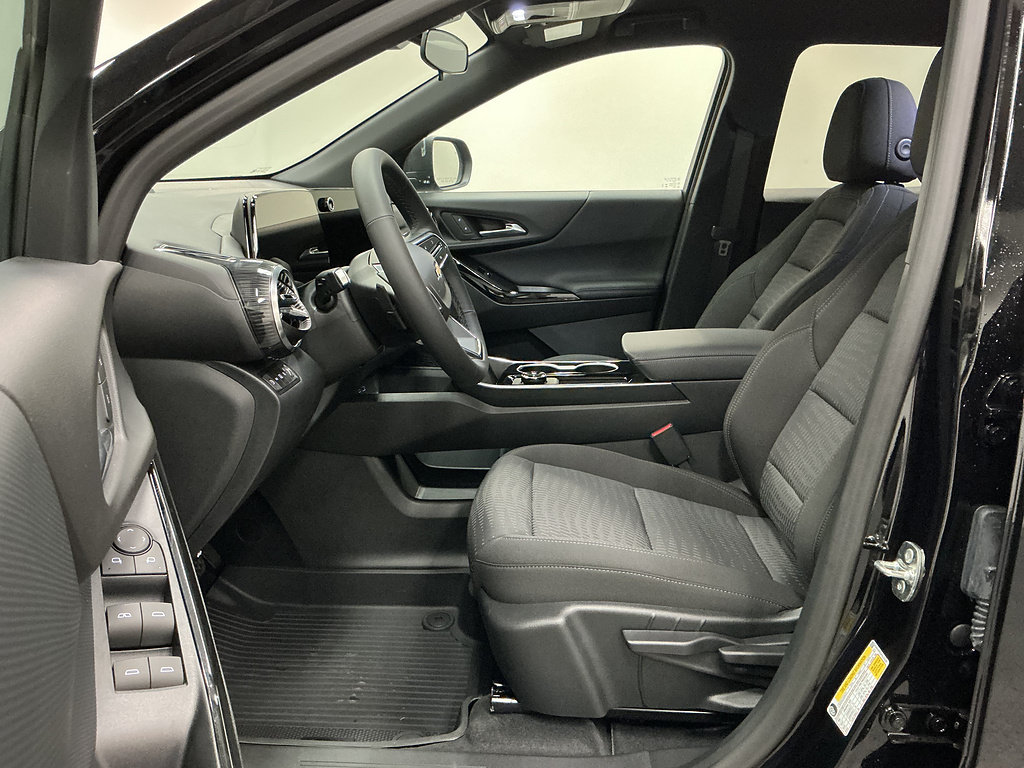 New 2027 Chevrolet Equinox LT w/ LPO, Floor Liner Package AWD/4WD image 8