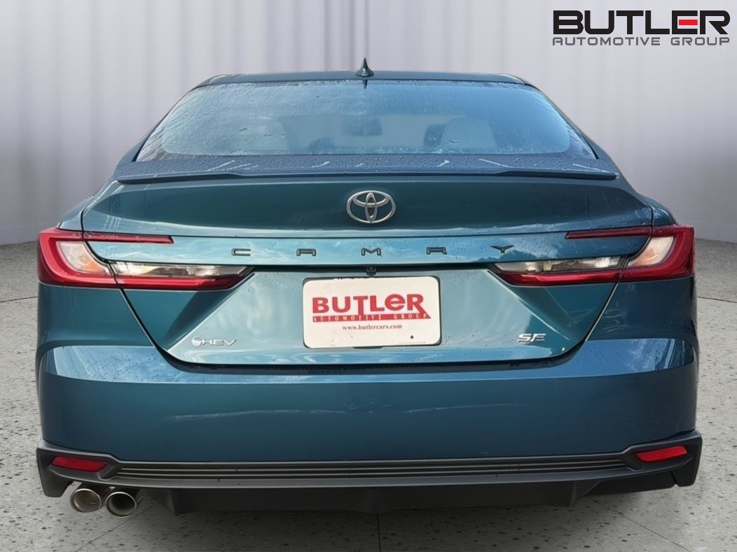 New 2026 Toyota Camry SE FWD image 5