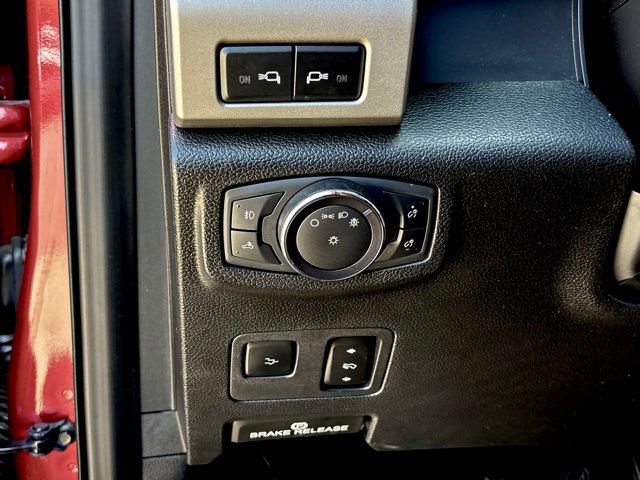 Used 2020 Ford F250 Lariat w/ Lariat Ultimate Package AWD/4WD image 24