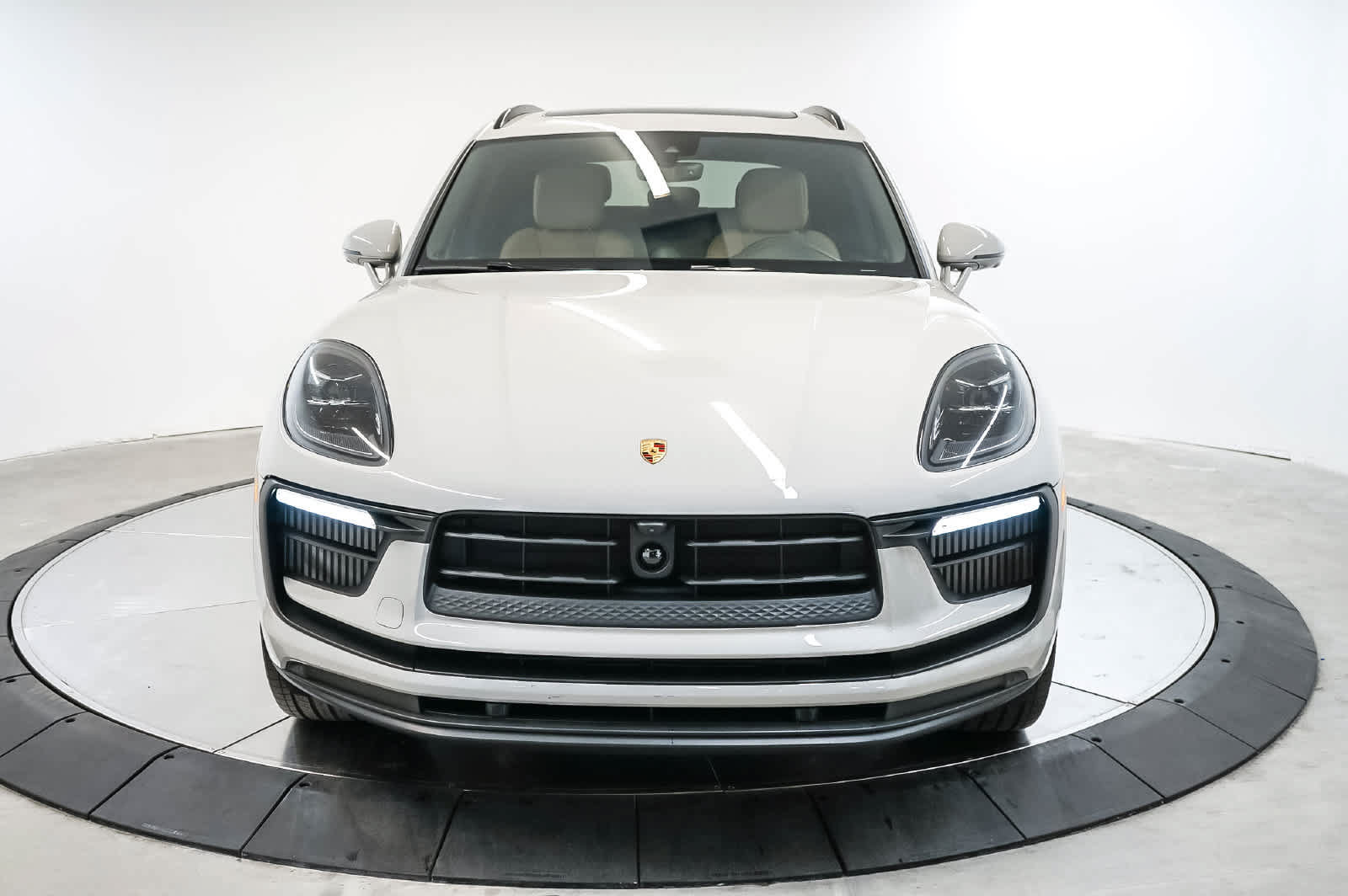 New 2026 Porsche Macan S AWD/4WD image 6