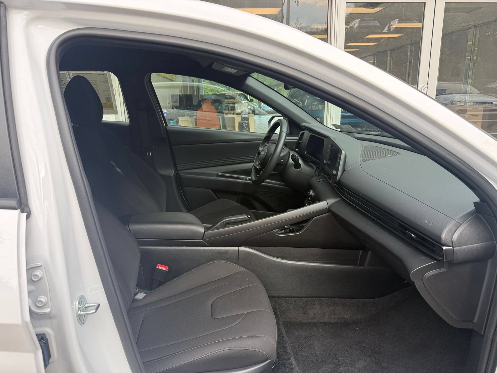 Used 2026 Hyundai Elantra Sport FWD image 36