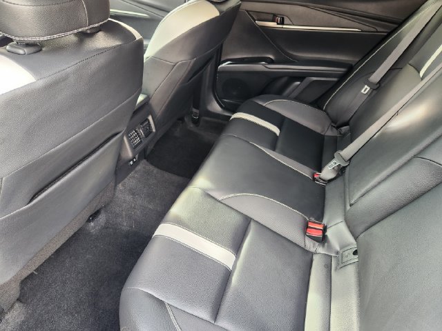 Used 2026 Toyota Camry SE w/ Convenience Package FWD image 29