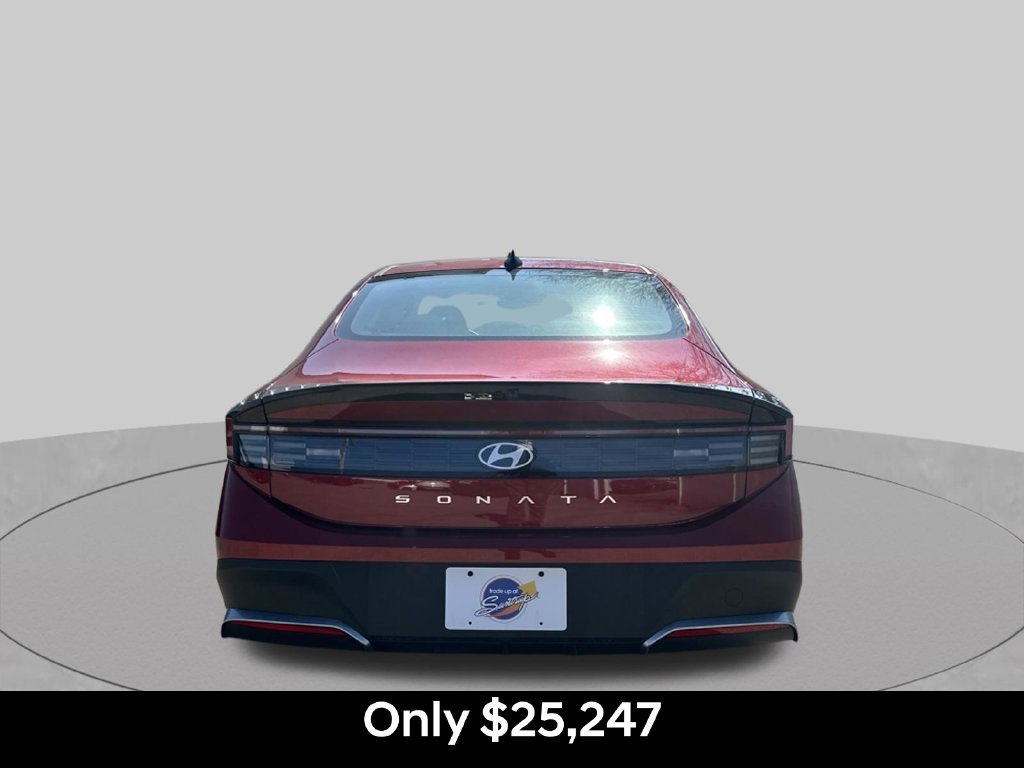 Used 2026 Hyundai Sonata SE FWD image 4