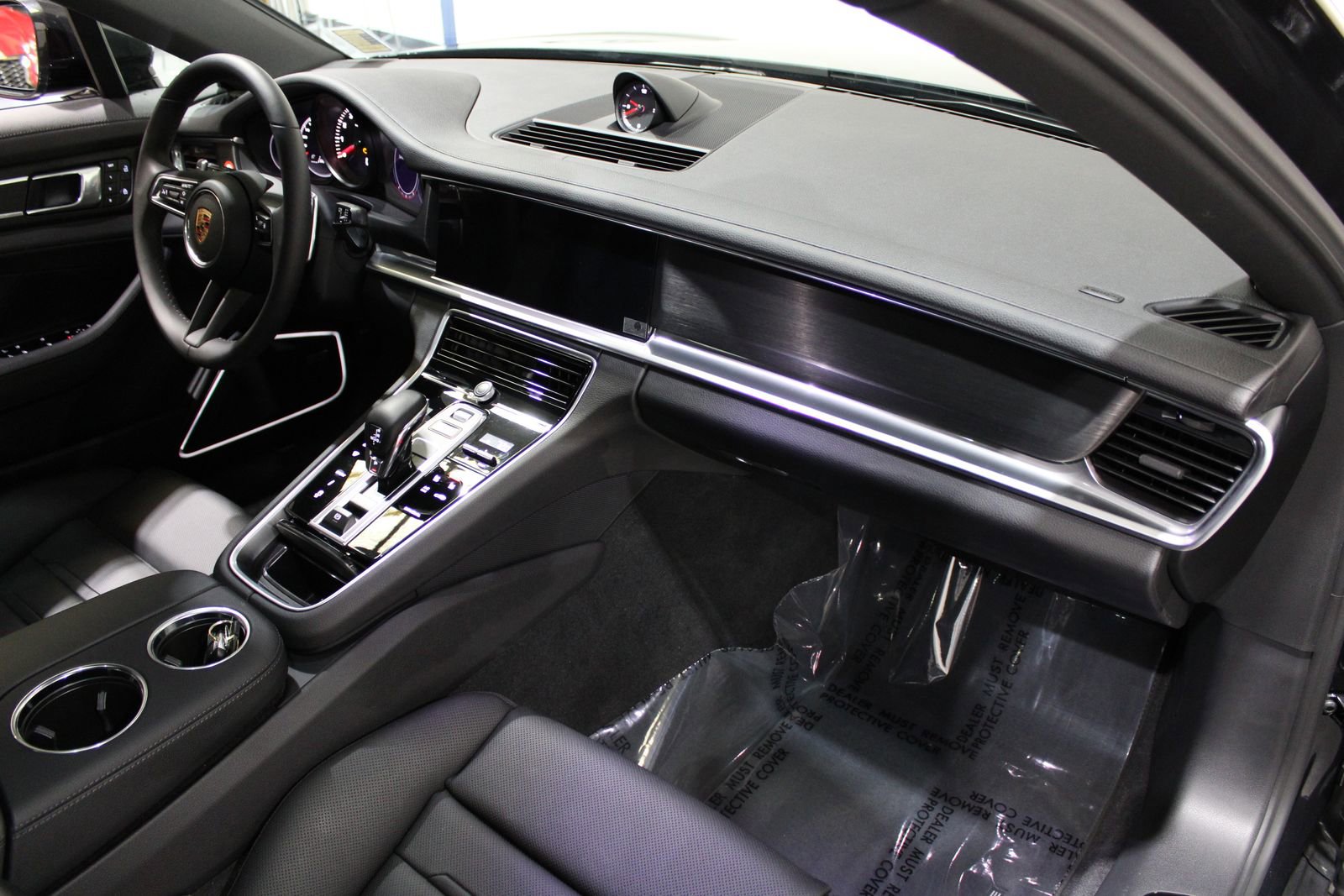 Used 2023 Porsche Panamera Platinum Edition image 29