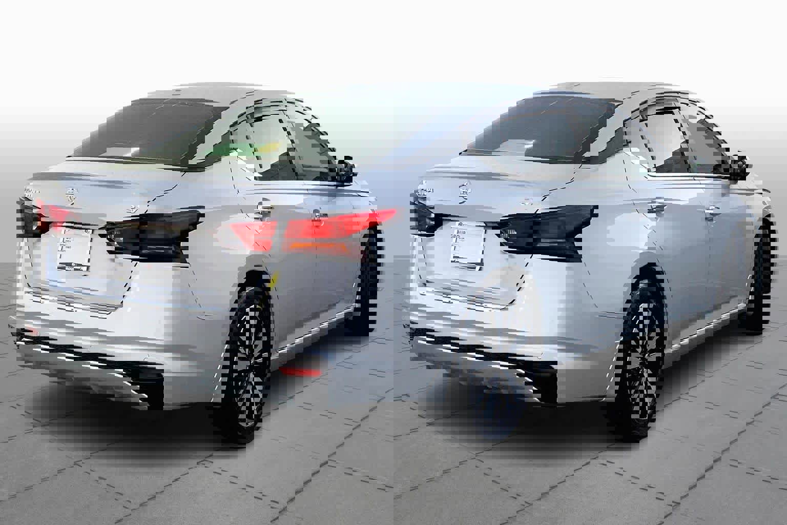 Used 2022 Nissan Altima 2.5 SV image 13