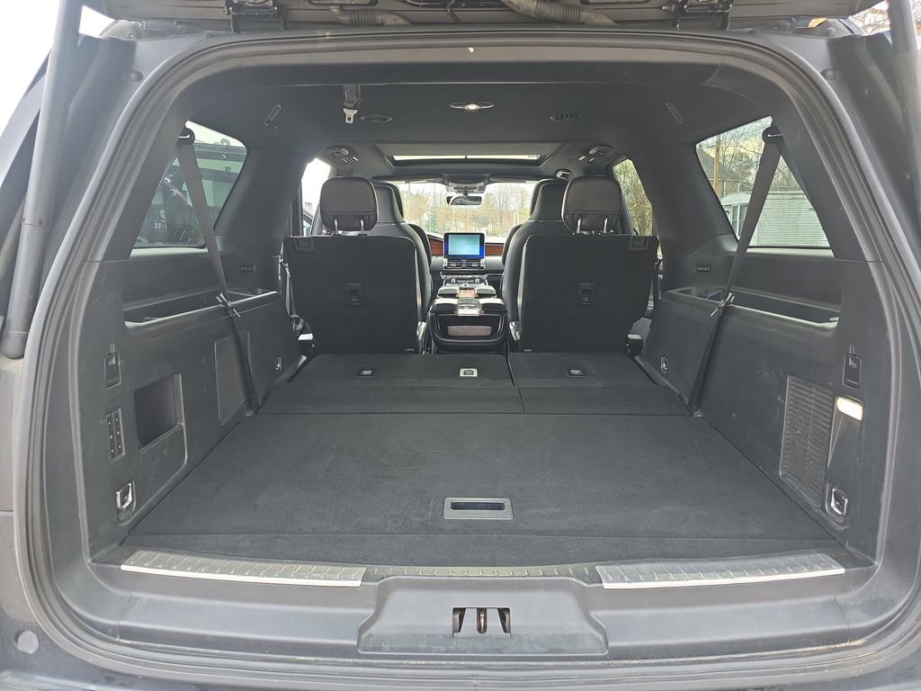 Used 2019 Lincoln Navigator L Reserve AWD/4WD image 14