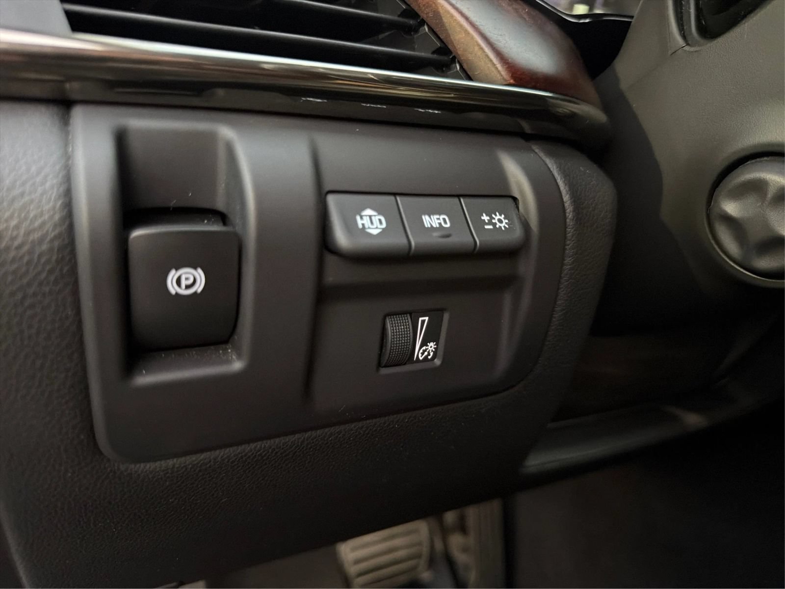 Used 2018 Cadillac CTS Premium Luxury AWD/4WD image 18