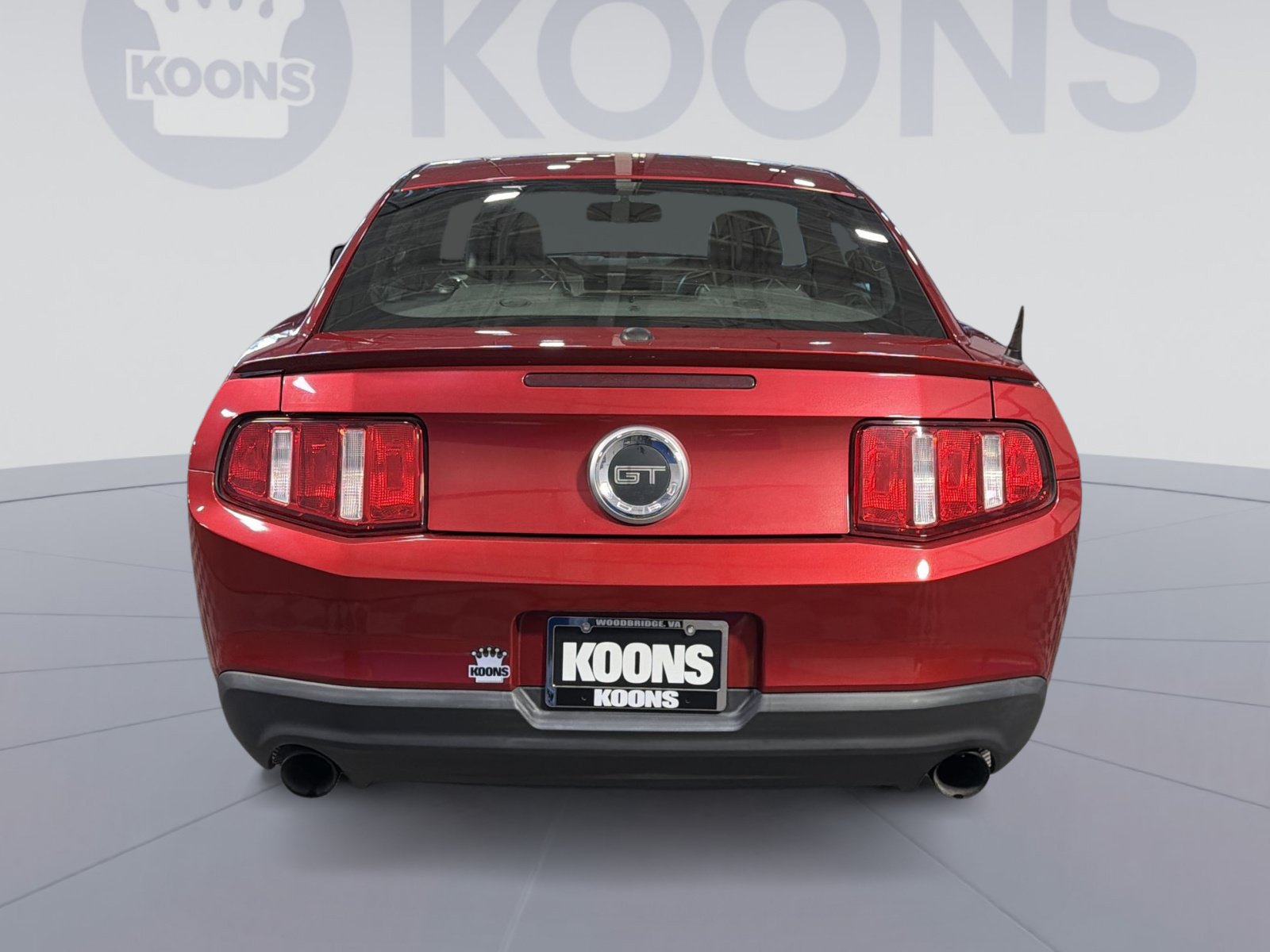 Used 2010 Ford Mustang GT RWD image 5
