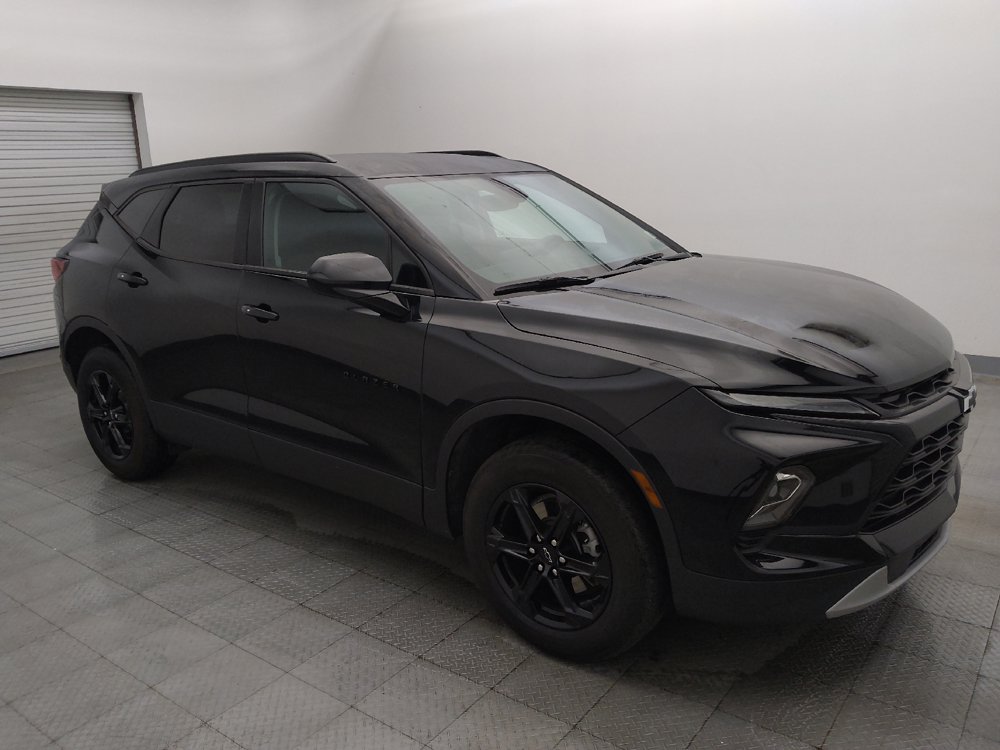 Used 2024 Chevrolet Blazer LT w/ Convenience Package FWD image 11