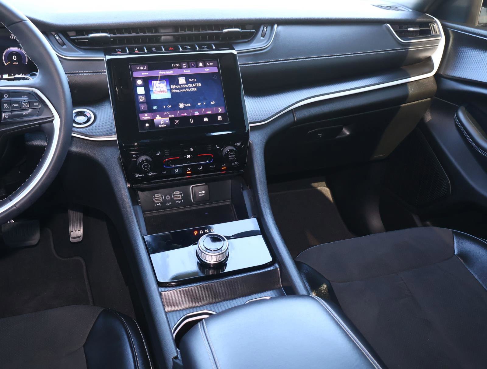 Used 2025 Jeep Grand Cherokee L Altitude image 13