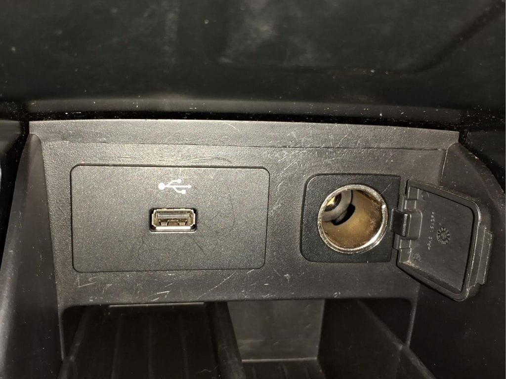 Used 2017 Ford Explorer XLT FWD image 13