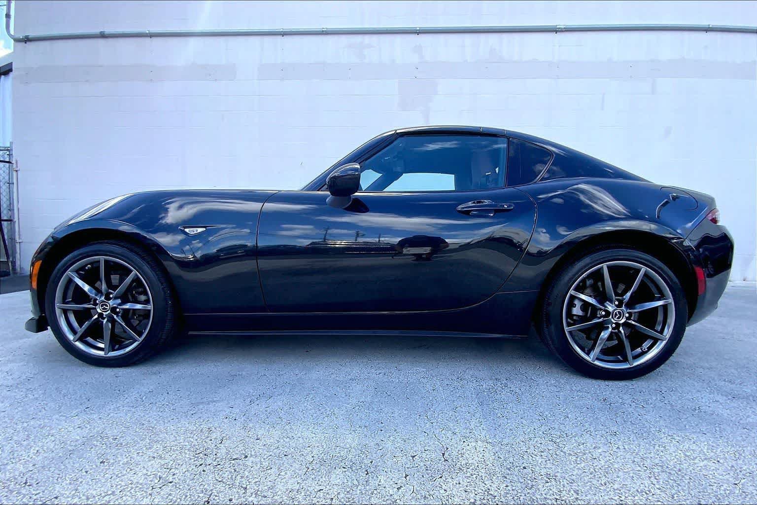 Used 2019 MAZDA MX-5 Miata RF Grand Touring w/ GT-S Package RWD image 3
