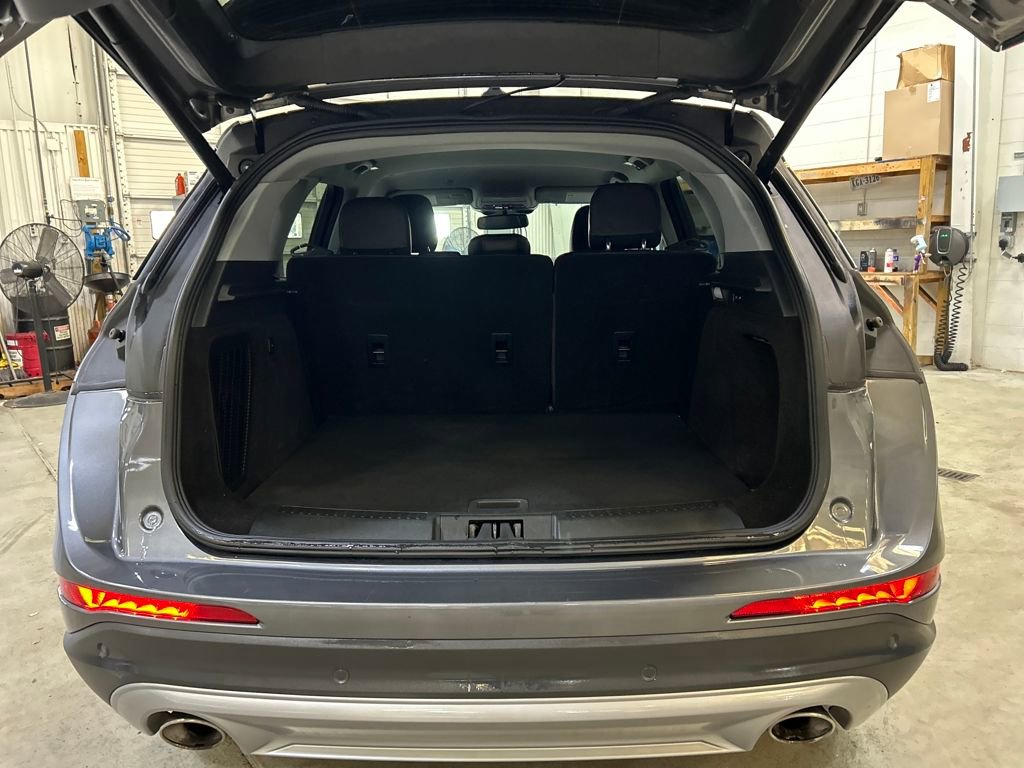 Used 2021 Lincoln Corsair FWD w/ Convenience Package image 37