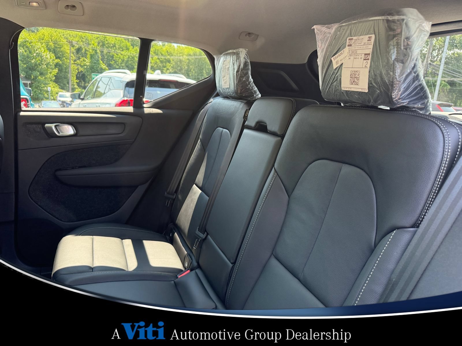 Used 2026 Volvo XC40 B5 Plus w/ Protection Package Premier AWD/4WD image 14
