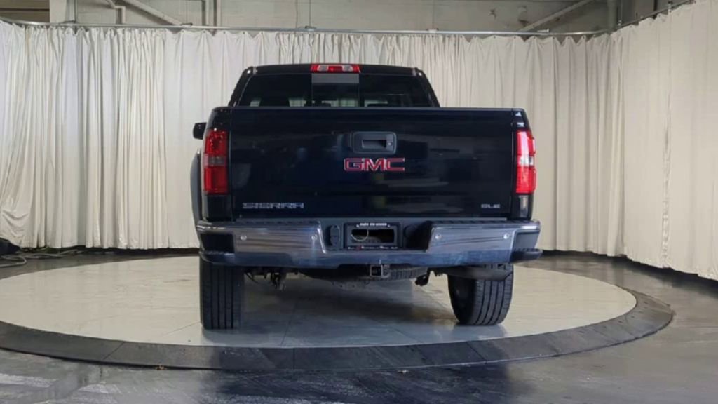 Used 2017 GMC Sierra 1500 SLE w/ SLE Value Package image 9