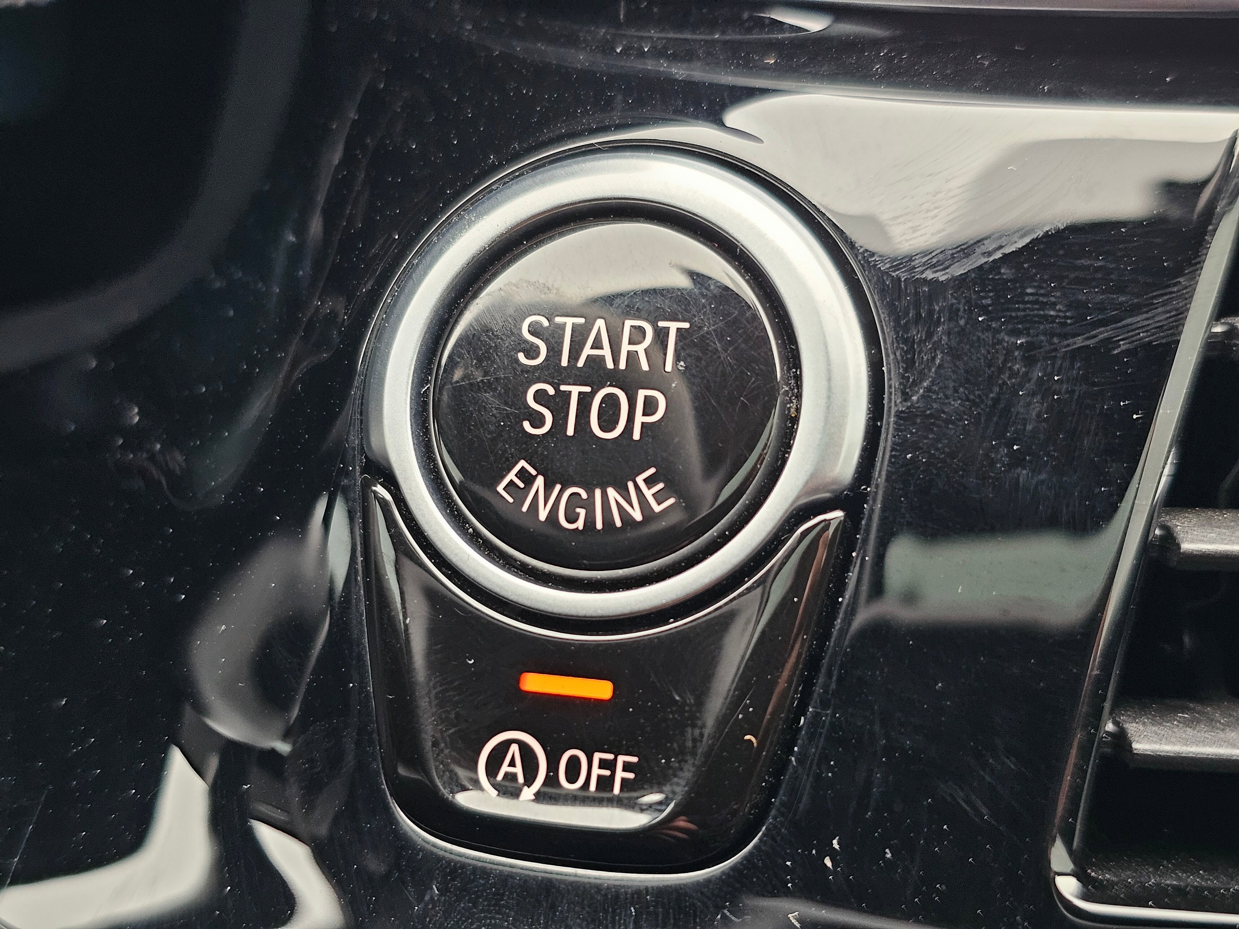 Certified 2022 BMW M550i xDrive w/ Executive Package image 21