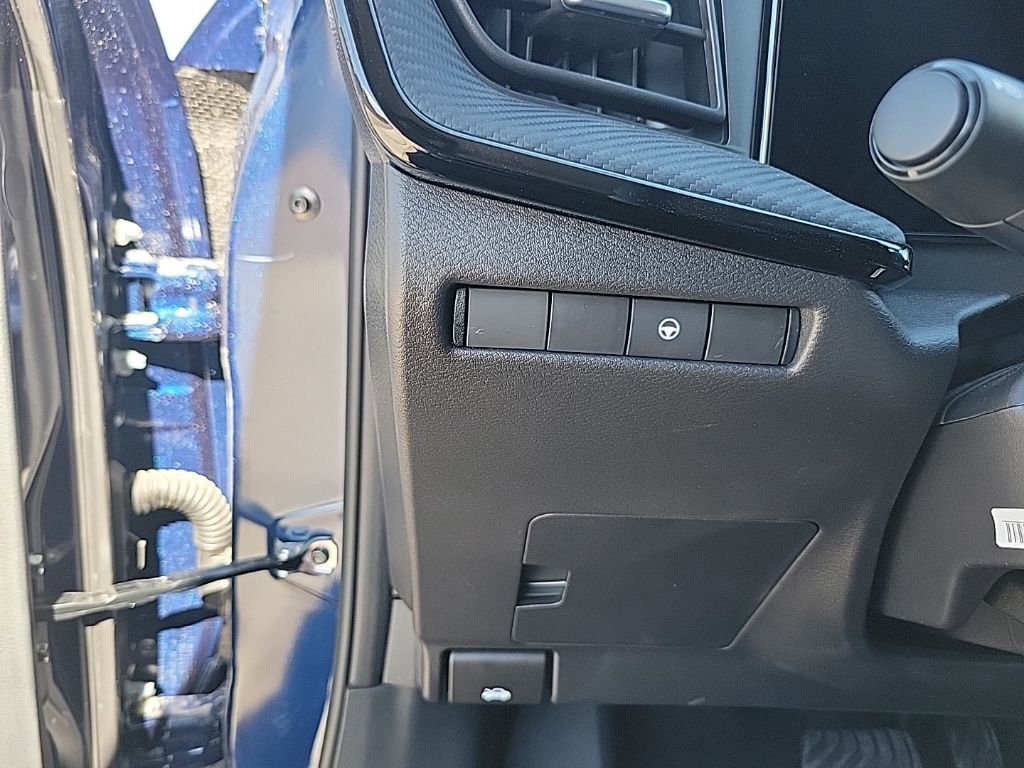 New 2026 Nissan Kicks SR w/ Cold Weather Package image 20