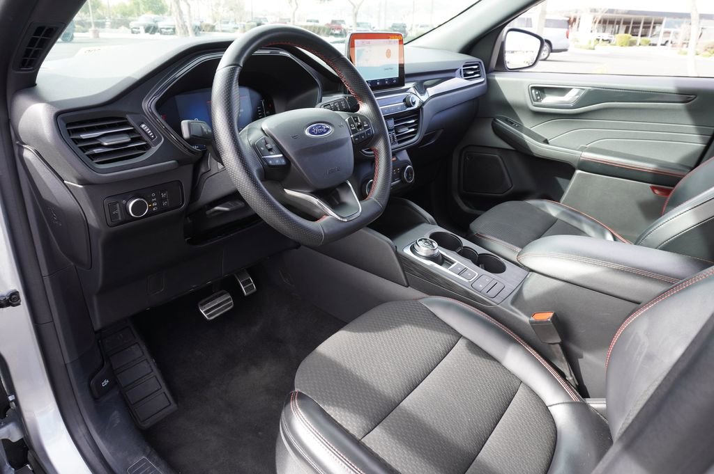 Used 2024 Ford Escape ST-Line image 16