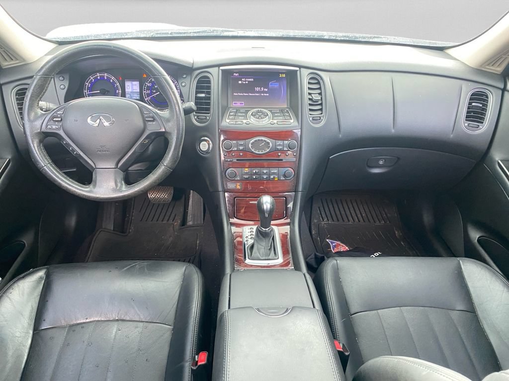 Used 2016 INFINITI QX50 AWD w/ Deluxe Touring Package image 15