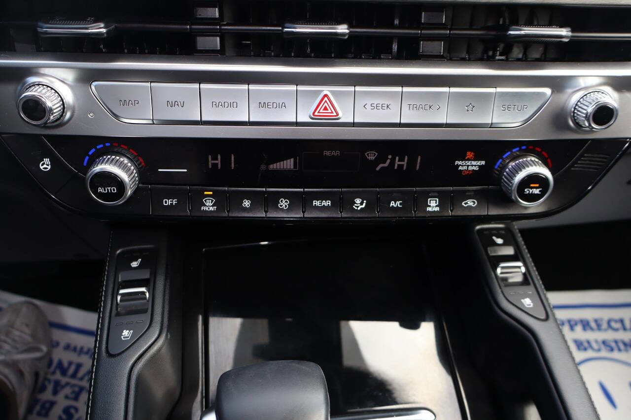 Used 2025 Kia Telluride AWD image 20