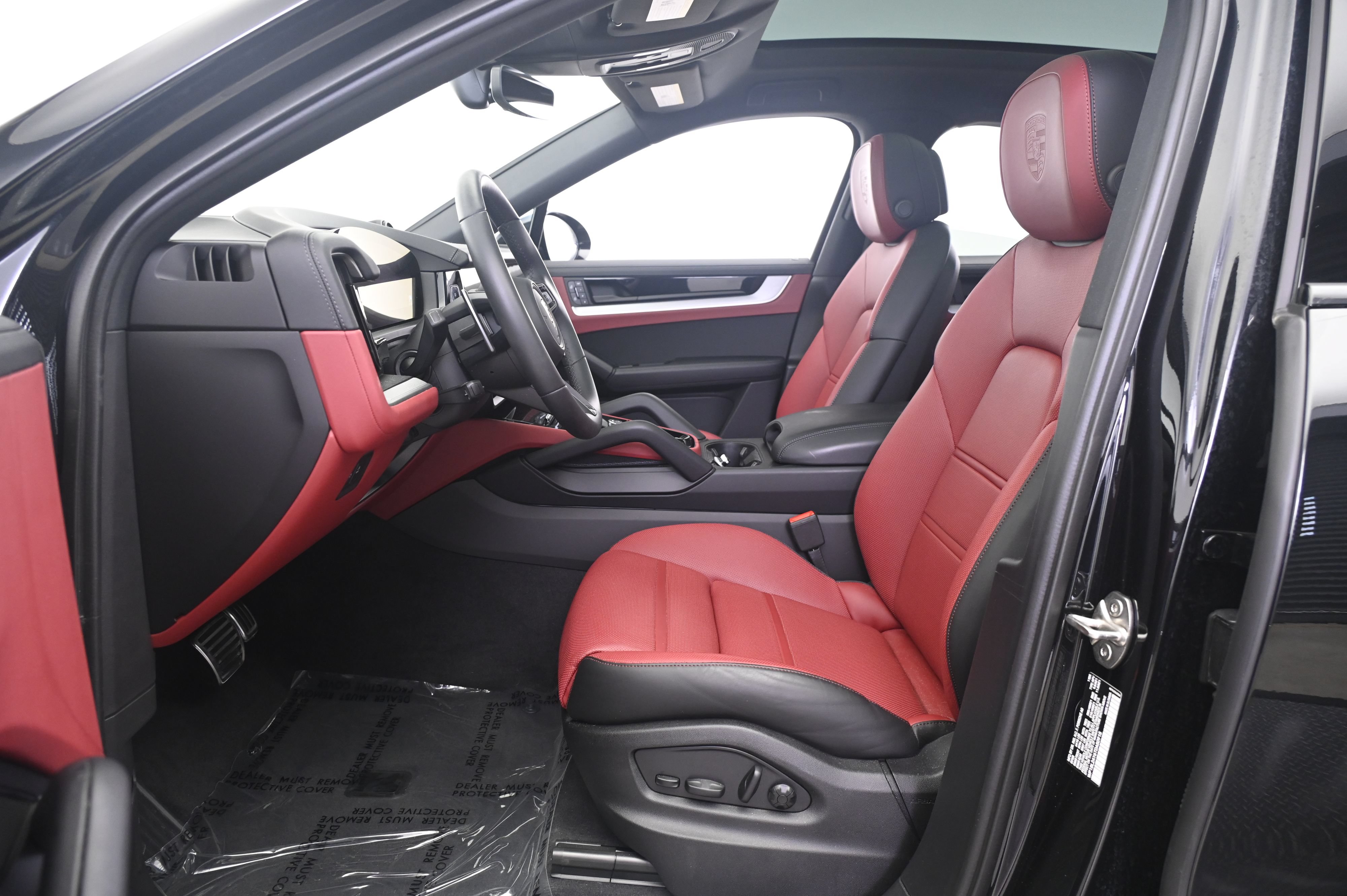 Certified 2026 Porsche Cayenne S AWD/4WD image 29
