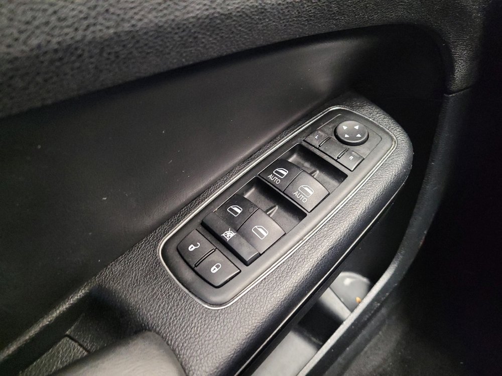 Used 2014 Chrysler 300 S w/ Luxury Group AWD/4WD image 27