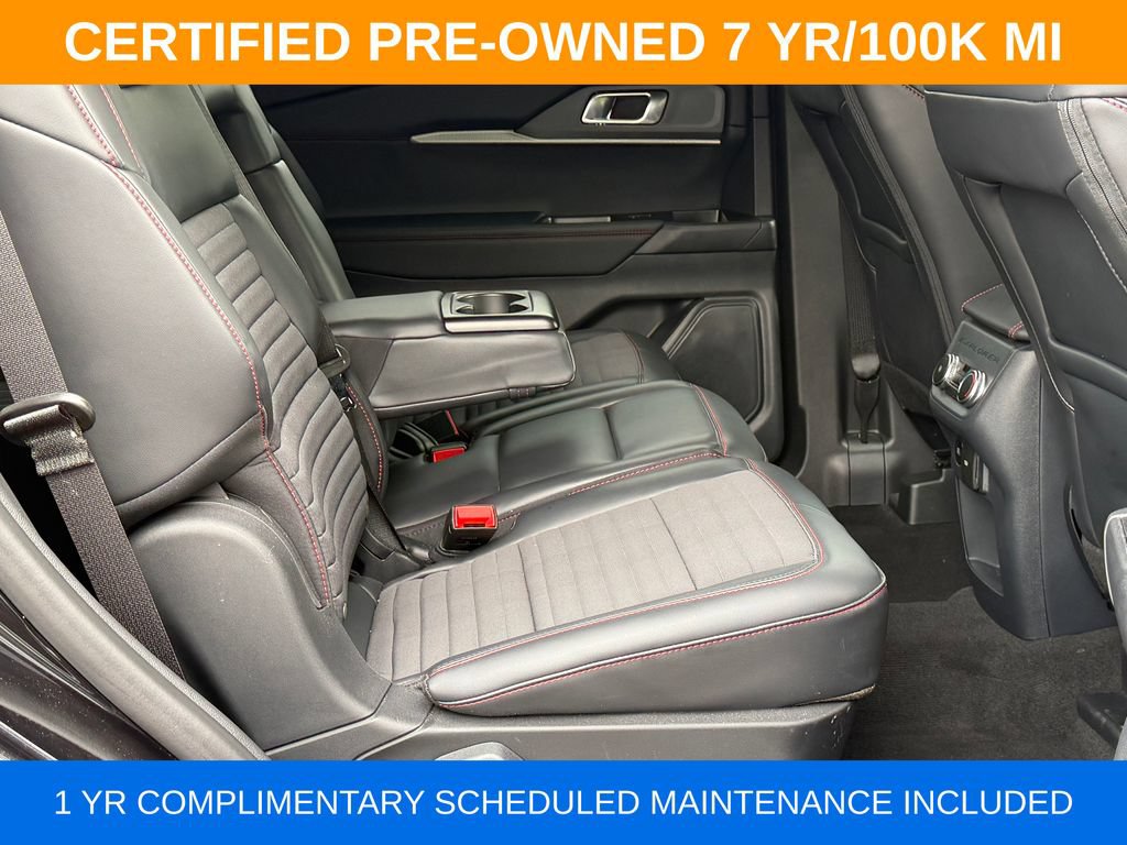 Used 2025 Ford Explorer ST-Line w/ ST-Line Street Pack AWD/4WD image 23