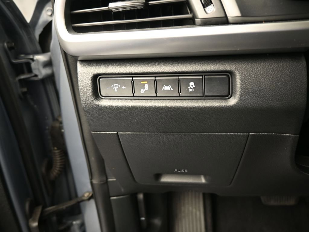 Used 2021 Kia Telluride LX image 31