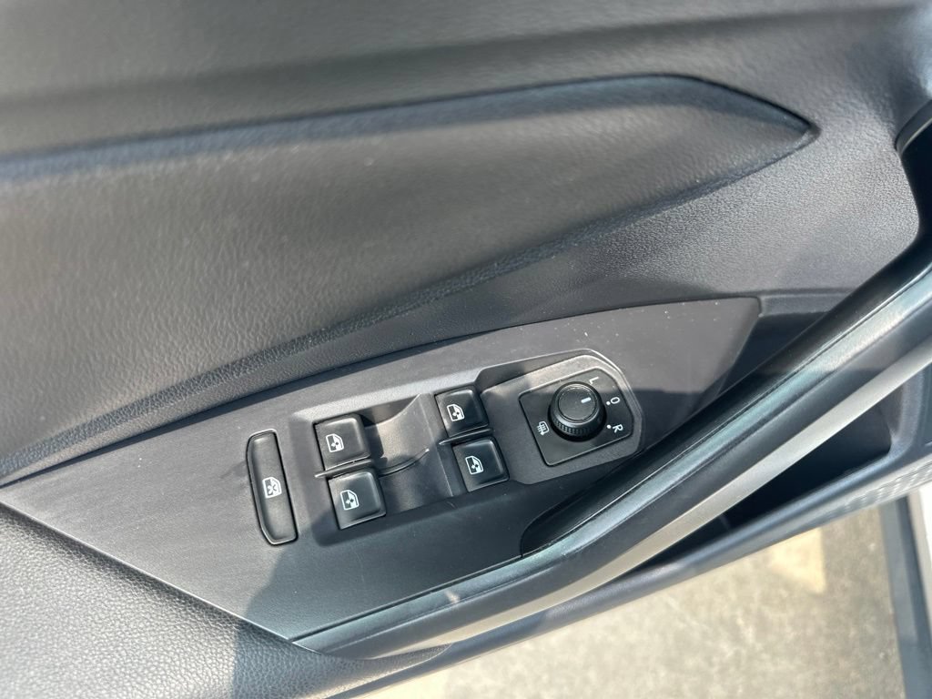 Used 2019 Volkswagen Jetta GLI FWD image 18