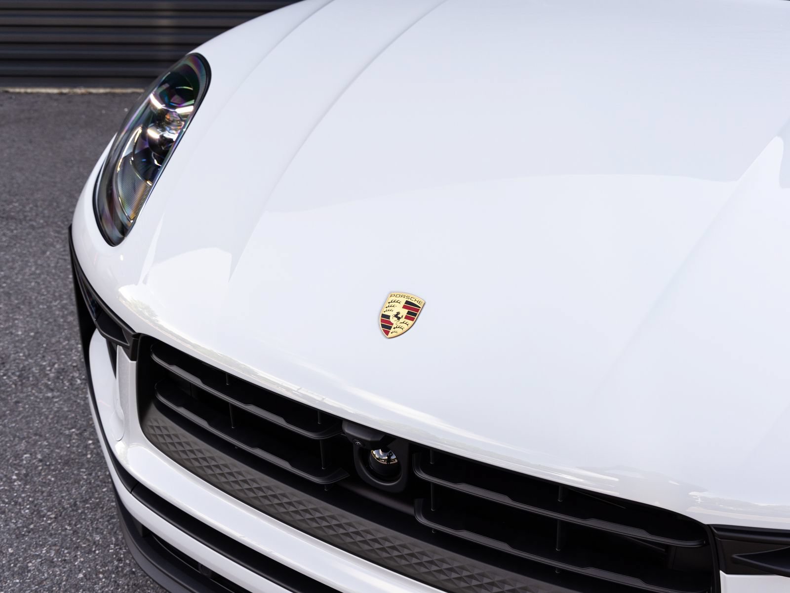 New 2026 Porsche Macan AWD/4WD image 10