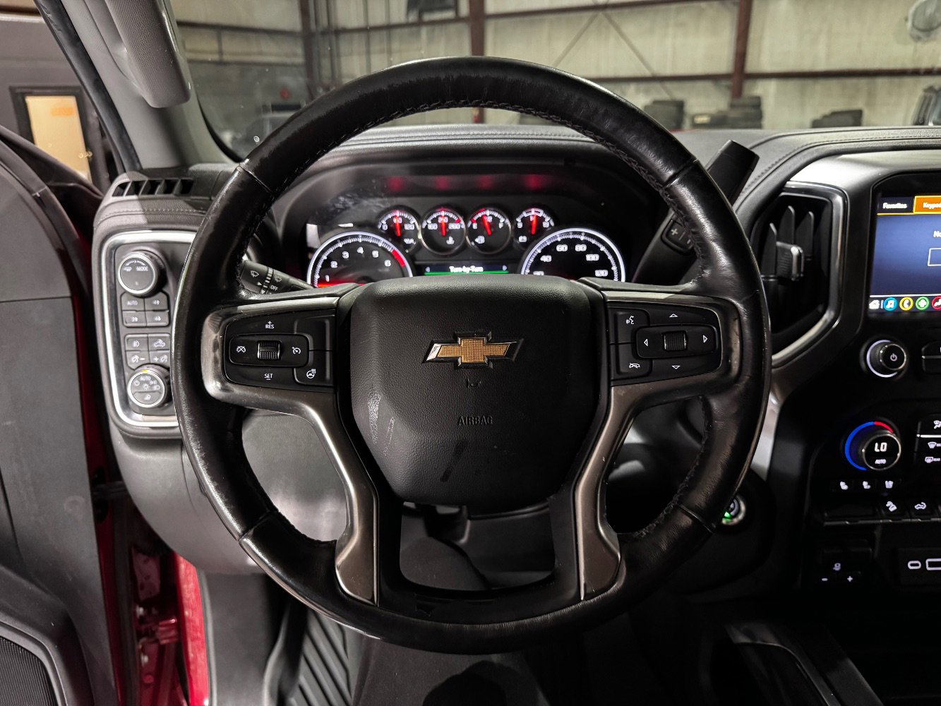 Used 2021 Chevrolet Silverado 2500 LTZ image 31