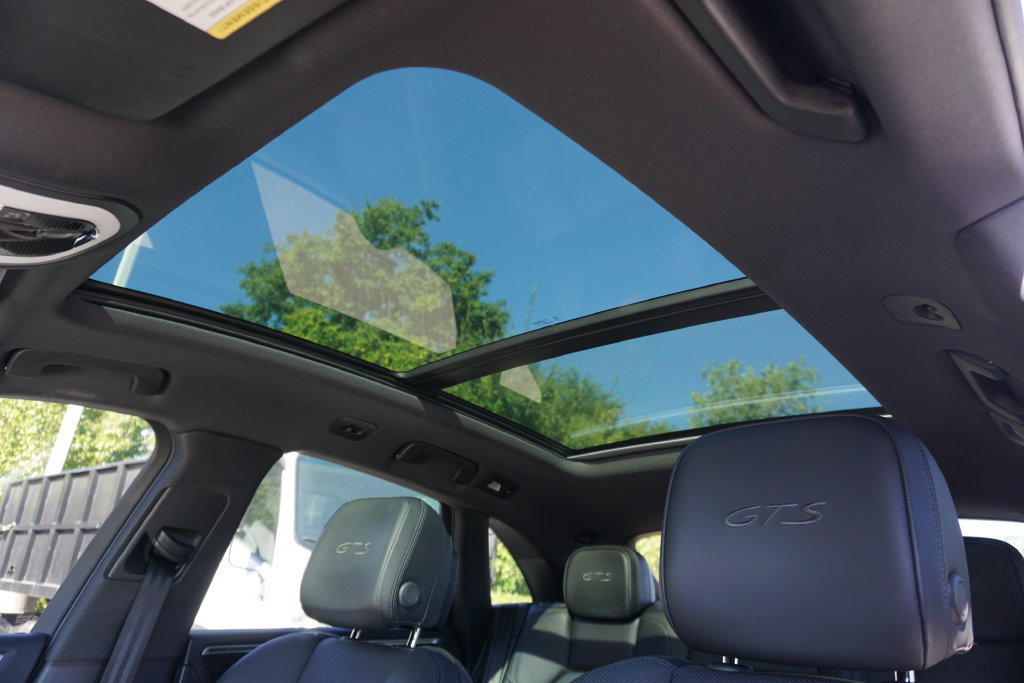 Used 2021 Porsche Macan GTS AWD/4WD image 14