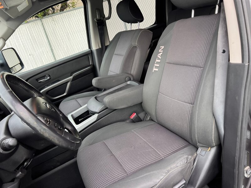 Used 2015 Nissan Titan PRO-4X AWD/4WD image 15